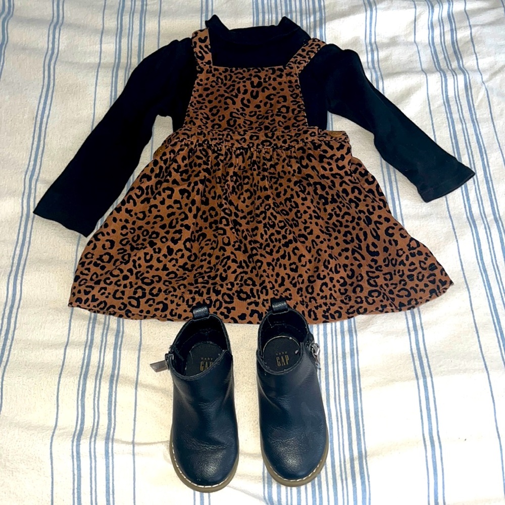 ADORABLE BABY GAP GIRL OUTFIT WITH BOOTS